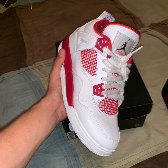 Jordan retros - Picture 2 of 4